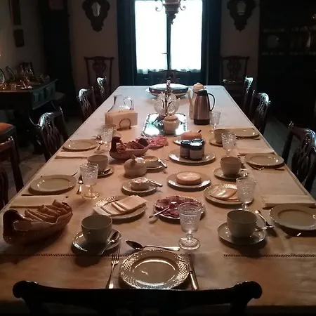 Solar Dos Olivas Bed & Breakfast